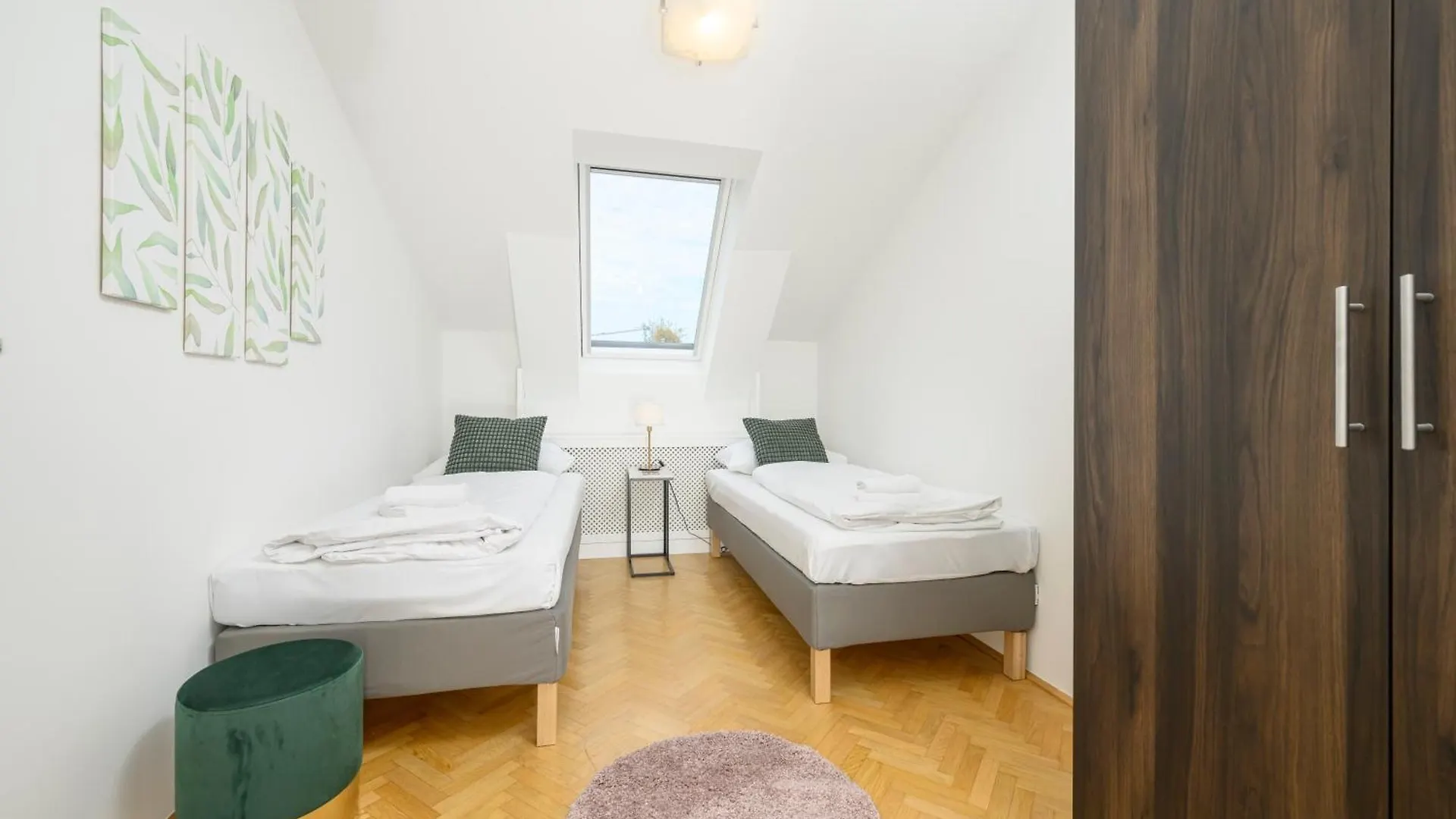 Vienna Rooftop Haven 120M, 3Br, Terrace, City Views! Lejlighed