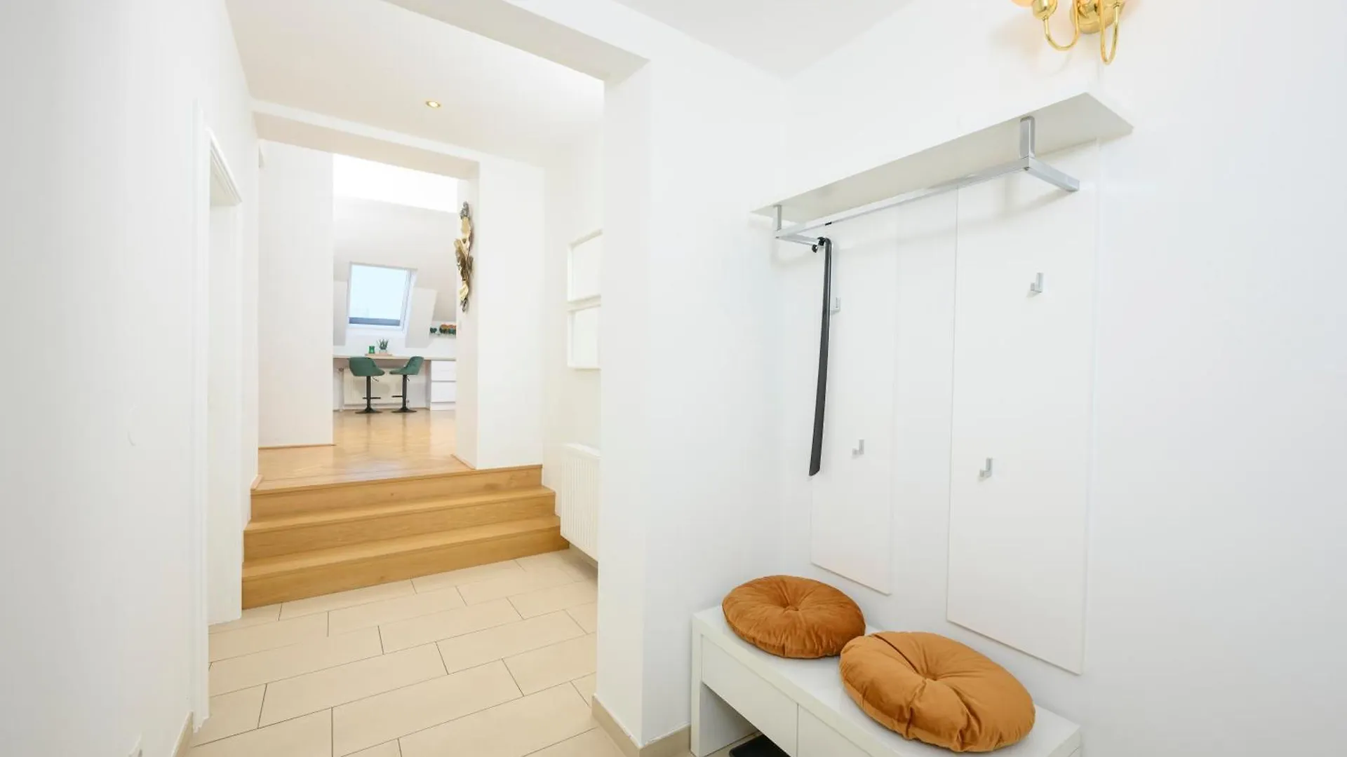Apartment Vienna Rooftop Haven 120M, 3Br, Terrace, City Views!