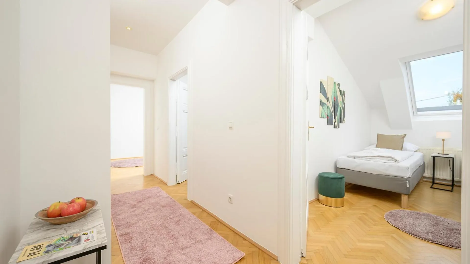 Vienna Rooftop Haven 120M, 3Br, Terrace, City Views! Austria