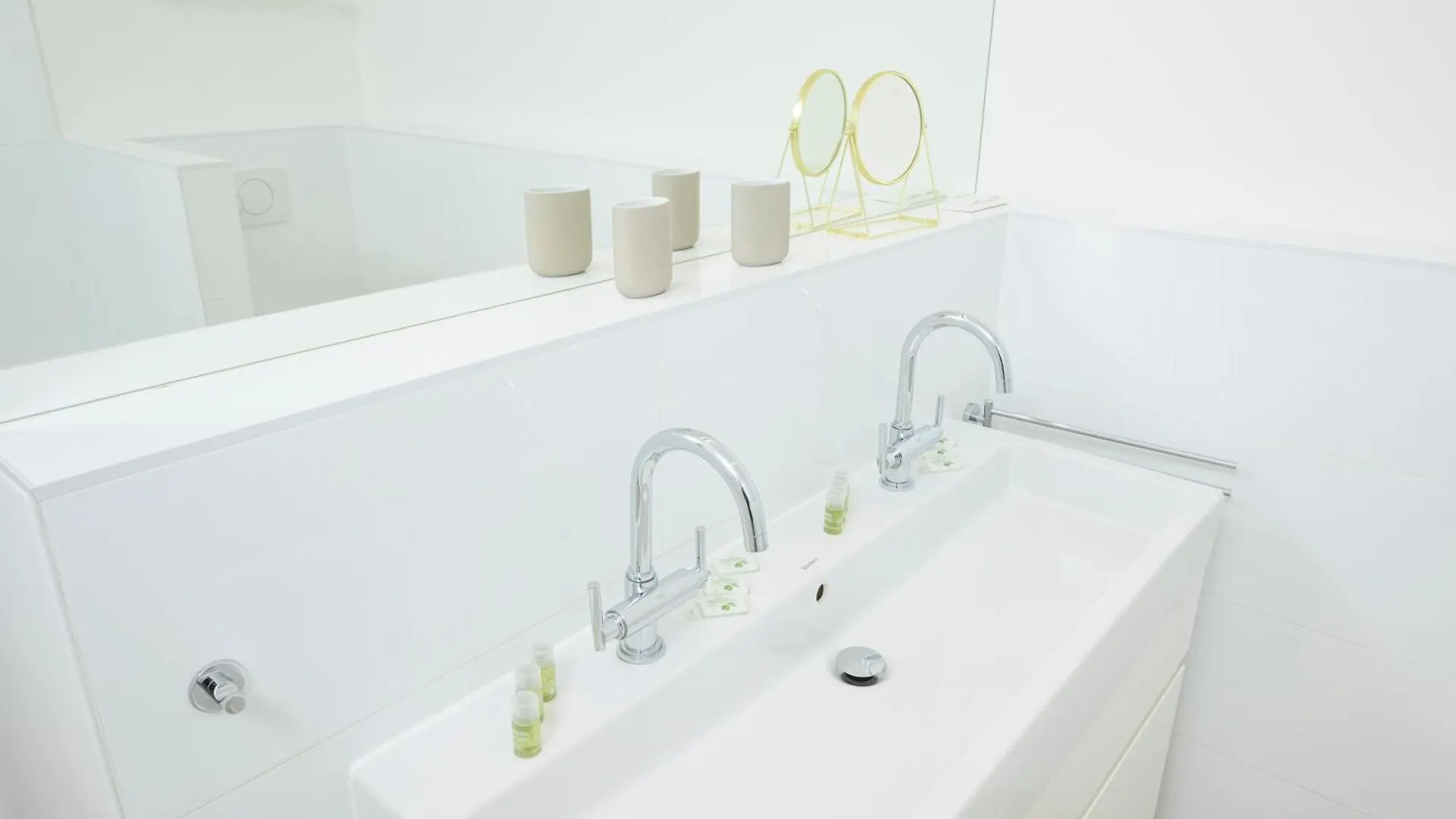 Apartment Vienna Rooftop Haven 120M, 3Br, Terrace, City Views! Austria