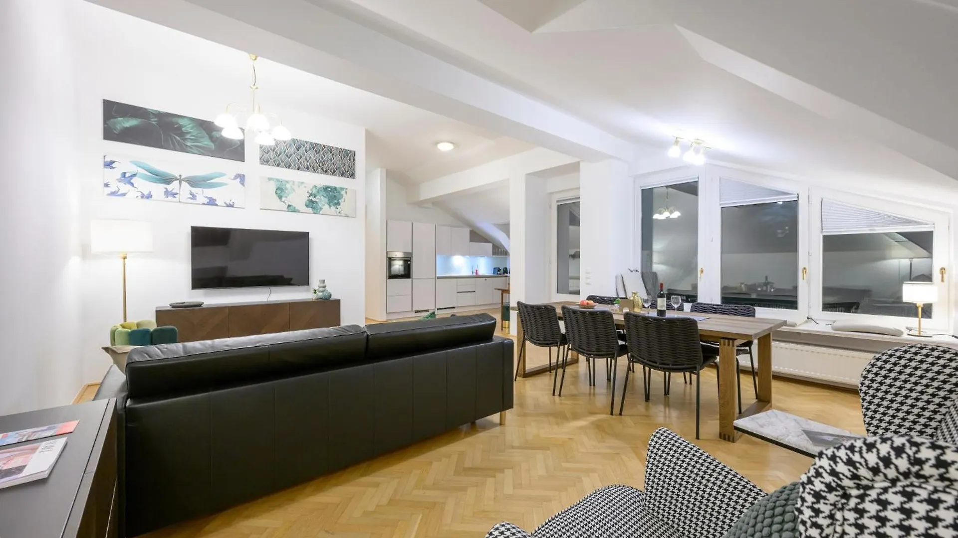 Apartment Vienna Rooftop Haven 120M, 3Br, Terrace, City Views!